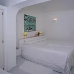 아파트 1 Bed Flat - Sleeps 2 - Pool - Parking - Wifi *