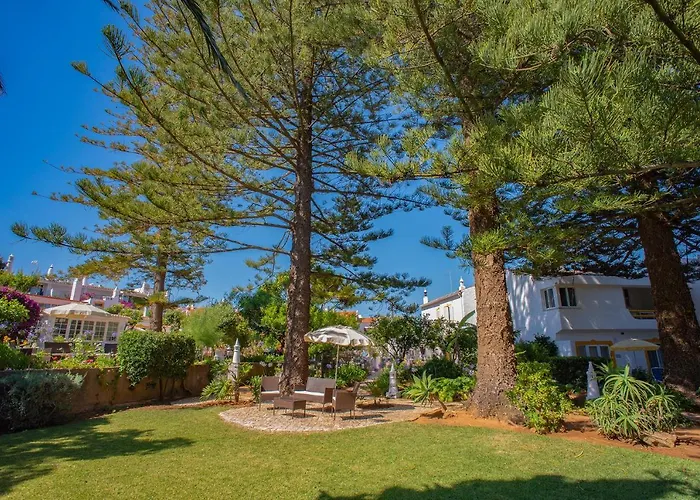Appartement 1 Bed Flat - Sleeps 2 - Pool - Parking - Wifi